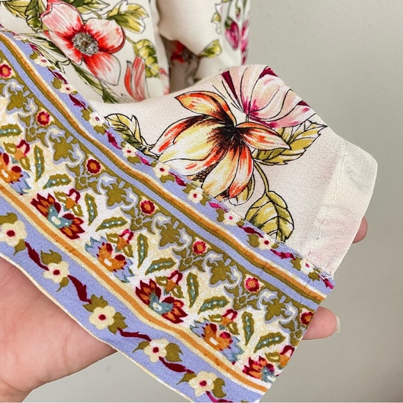 Anthropologie Akemi + Kin Floral Long Sleeve Open Short Kimono Cardigan One Size - Picture 10 of 11